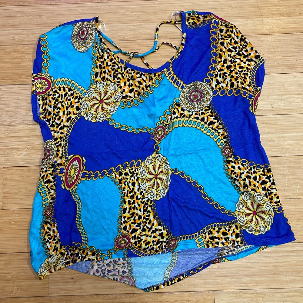 Forever 21 T-shirt